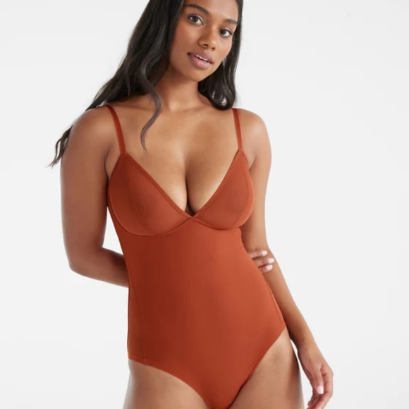 Mesh Deep-V Bodysuit - Picture 2 of 3
